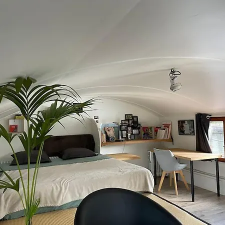 Úszó hotel Peniche Le Semaphore Nantes